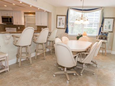 This 2 bedroom has GULF Views Best Beach Community on Siesta